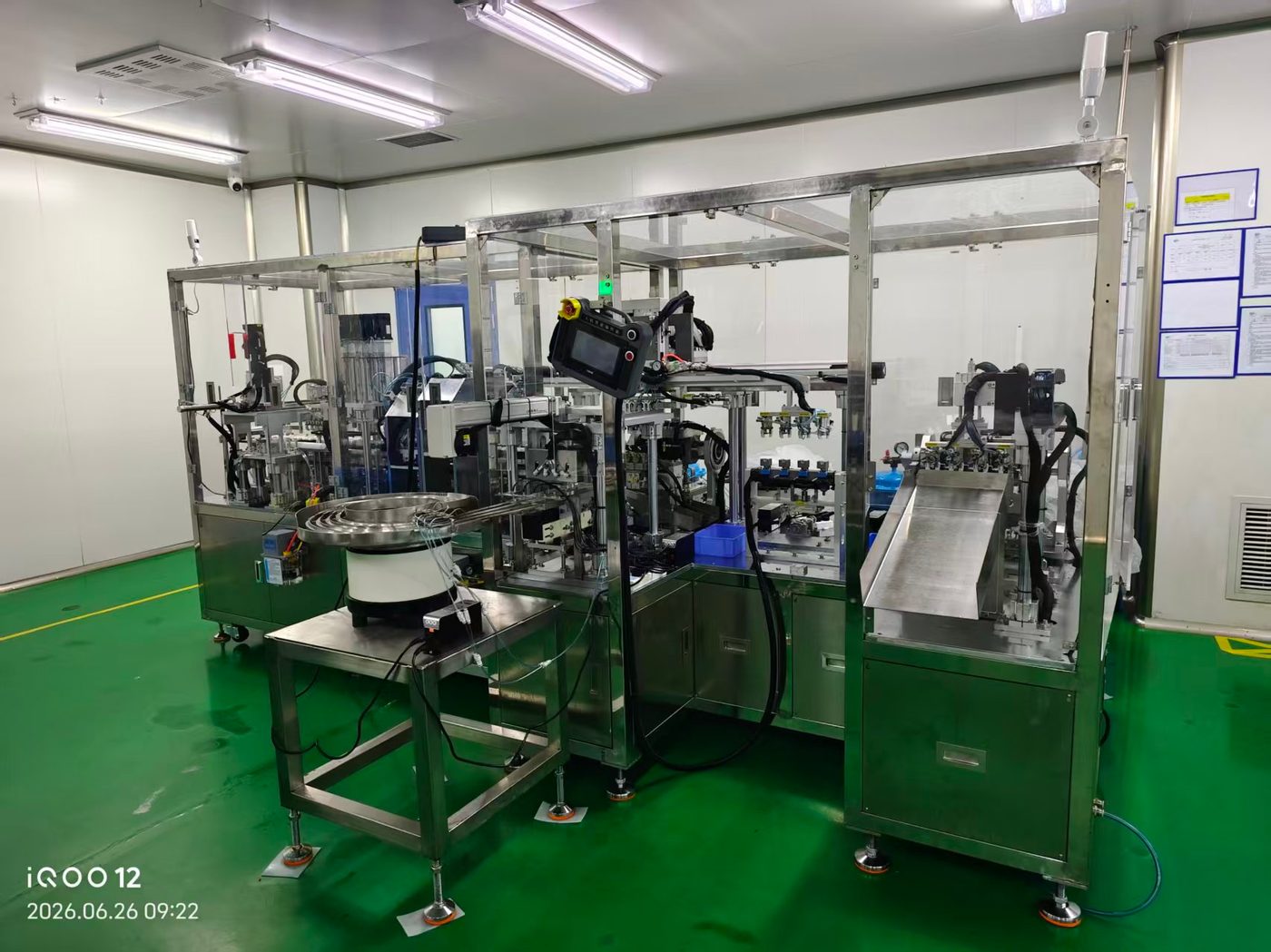 BQ Plus Medical 3-way stopcock automatic assembly equipment